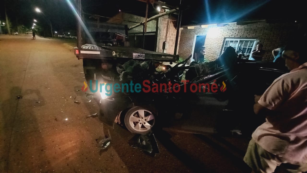 Virasoro: Dos personas en grave estado tras chocar su auto contra un ...