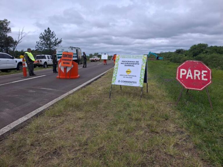 Vialidad Provincial realiza trabajos para reabrir la RN 12 en cercanías a Itá Ibaté