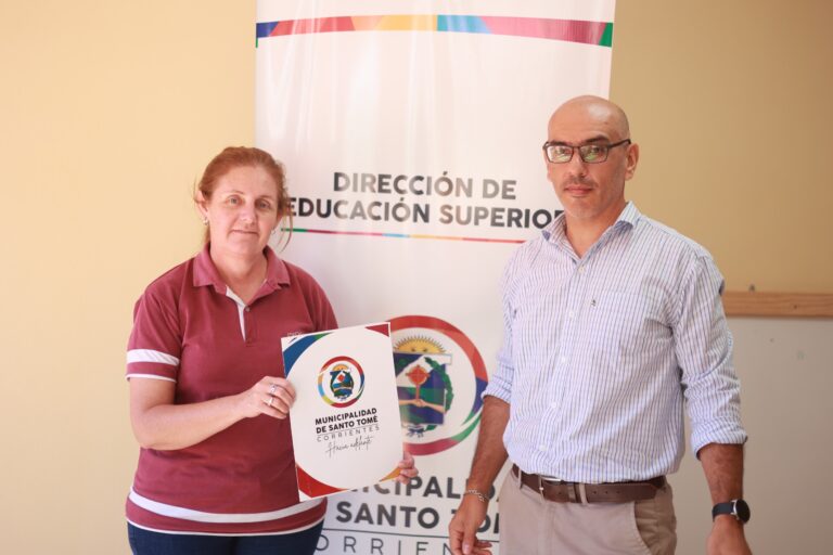 El Municipio entregó una ayuda económica al Centro de Formación Rural “Las Colinas” para fortalecer la producción de plantas nativas