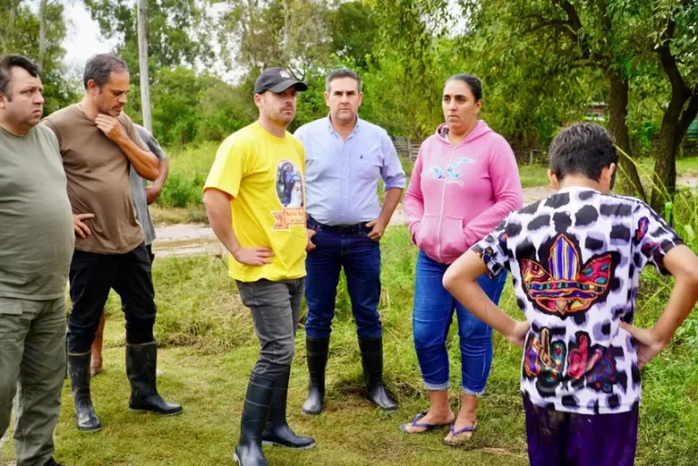 Luego del temporal, la provincia brinda asistencia a Esquina