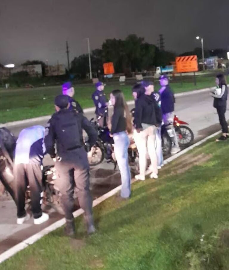 A imitar: Operativos contra picadas en Corrientes. Motos secuestradas y padres de menores multados