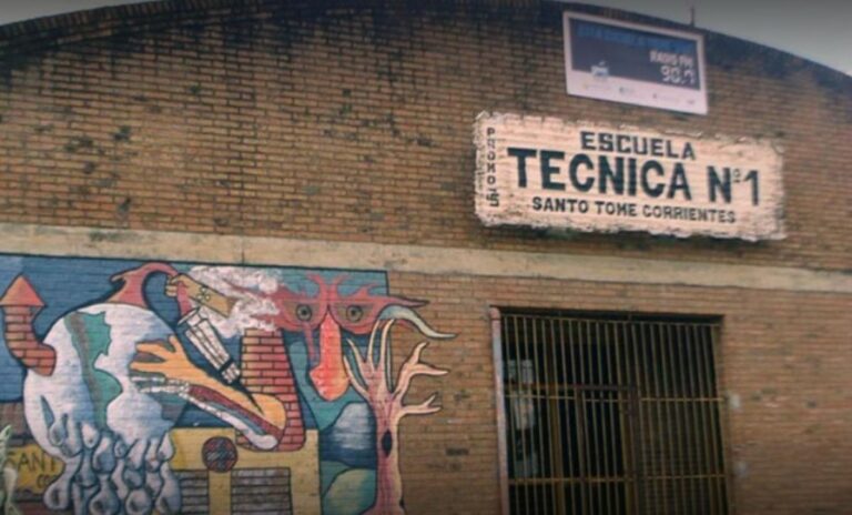 Gravísimo: Un grupo de alumnos planeaba un tiroteo en la Escuela Técnica de Santo Tomé. Varios profesores figuraban en la lista de "blancos"