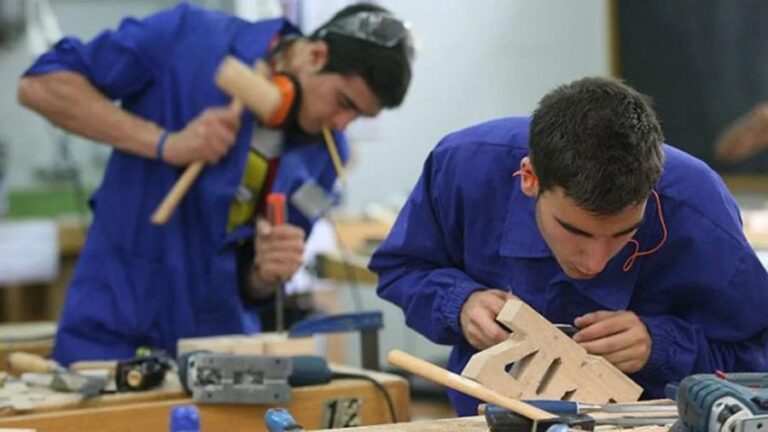 Desde el Sindicato de Comercio señalaron que se despiden a diez trabajadores por día en Corrientes