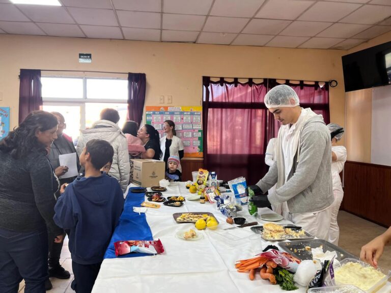Santo Tomé fortalece el acompañamiento a personas celíacas con un nuevo taller de cocina sin gluten