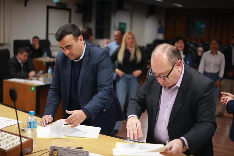 Tomé y San Borja firmaron un acuerdo para fortalecer la cooperación cultural y turística binacional