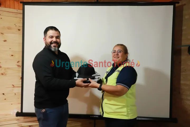 Virasoro: El Municipio entregó nueva indumentaria y equipamiento al personal de Tránsito