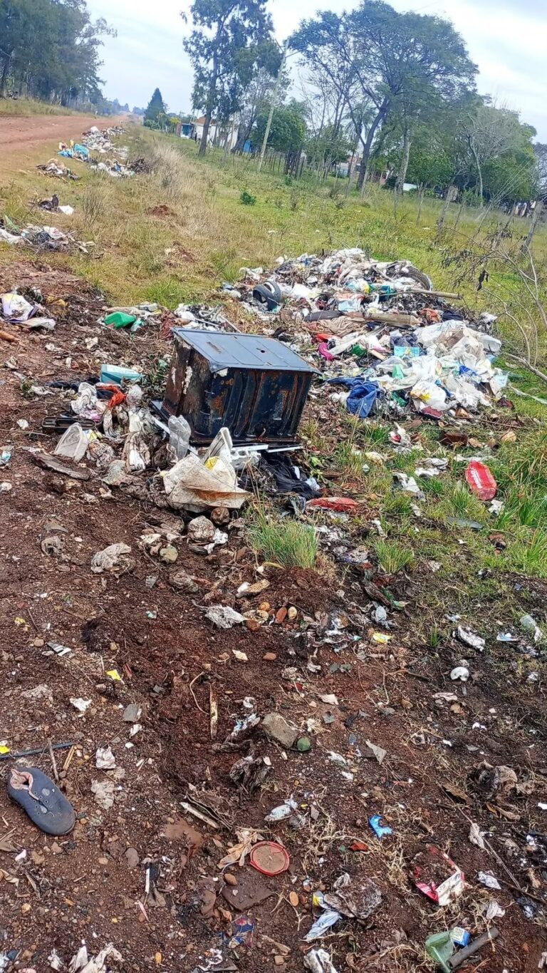 Santo Tomé: El Municipio advierte a quienes arrojan basura camino al Parque Ambiental