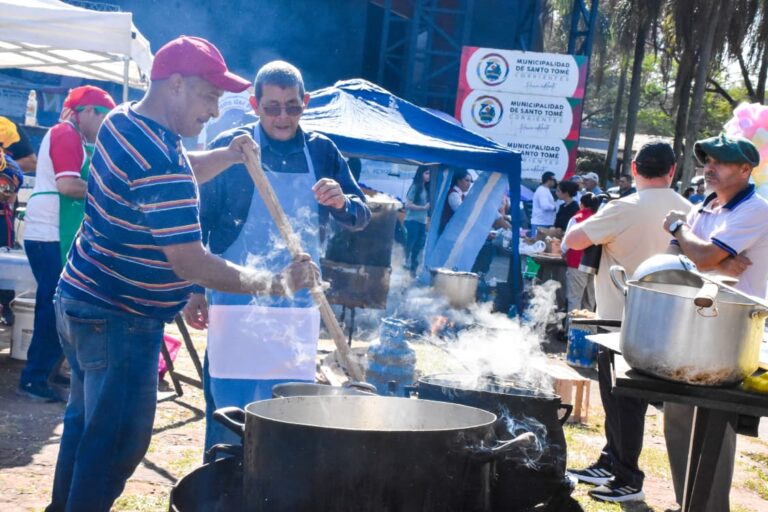 Santo Tomé celebró la 8va Fiesta Provincial del Guiso Tropero con una verdadera jornada de tradición y cultura