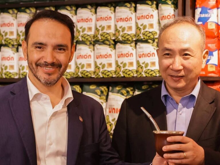 Valdés presentó a China el potencial productivo de Corrientes en una gira por Ituzaingó y Las Marías