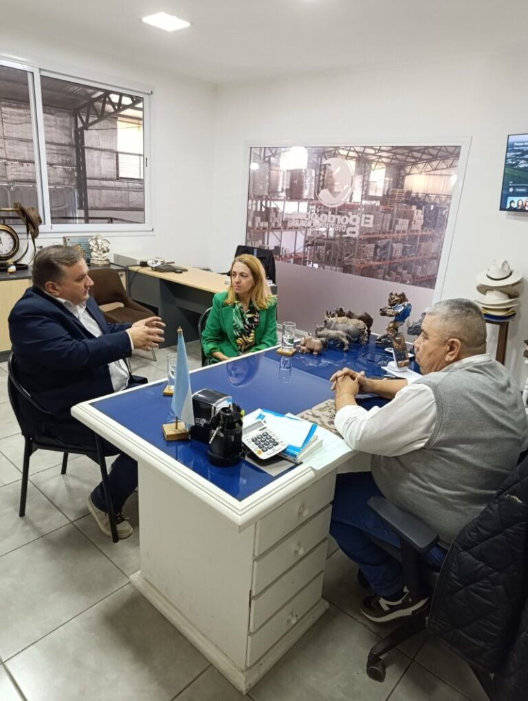 Referentes del MID visitaron el parque industrial de Goya