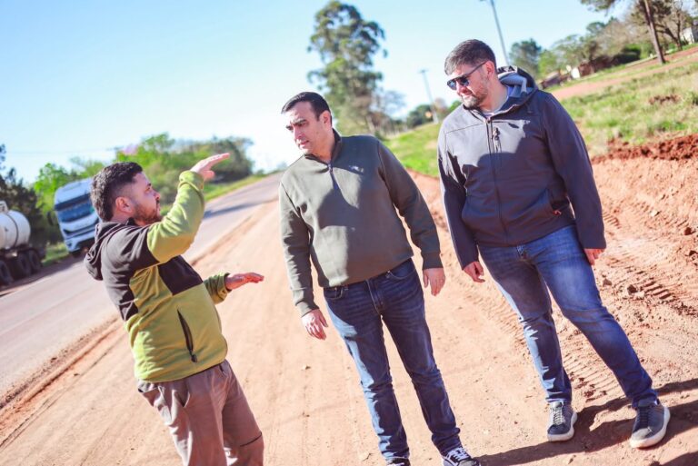 Avanza el asfaltado de calle Ñandú, un acceso clave para el desarrollo productivo de Santo Tomé