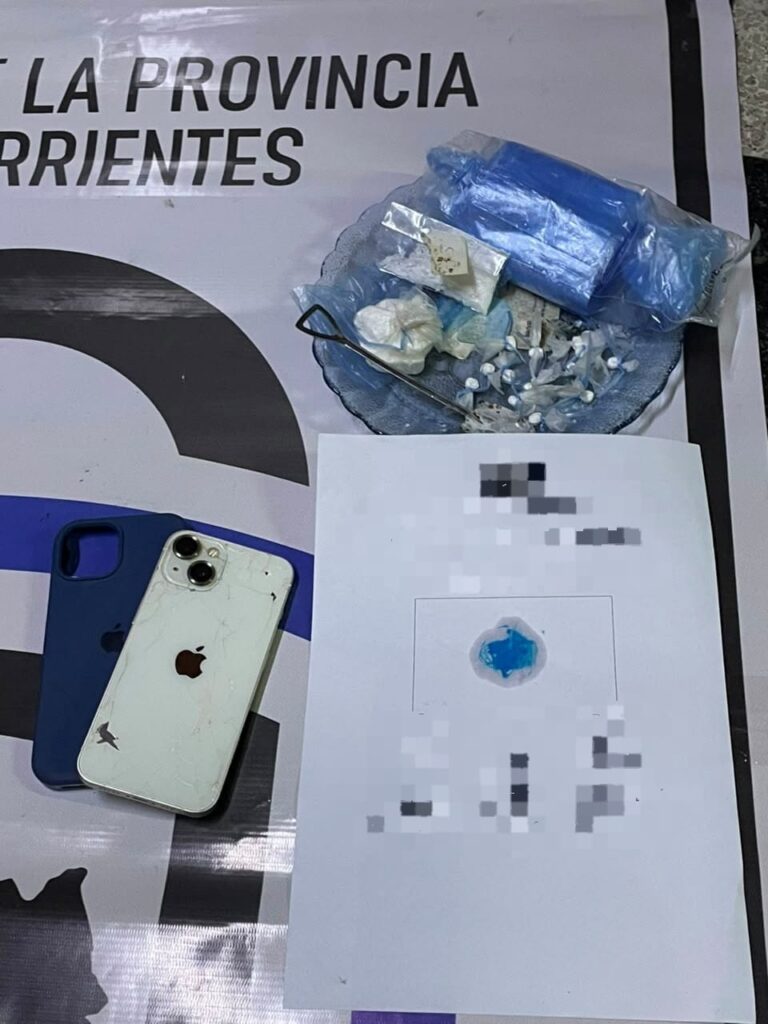 VIRASORO:La Policía diligenció dos órdenes de allanamientos, secuestró marihuana y cocaína, entre otras cosas, además, detuvo a tres hombres