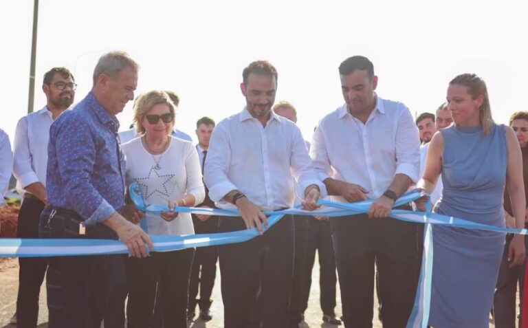 Inauguraron el acceso a la Empresa Zozzoli en Santo Tomé