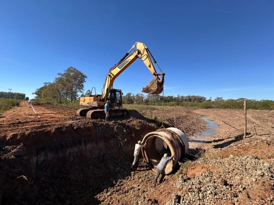 Santo Tomé: Importante obra hídrica y vial mejora la conexión entre La Curtiembre y zona Puerto Hormiguero