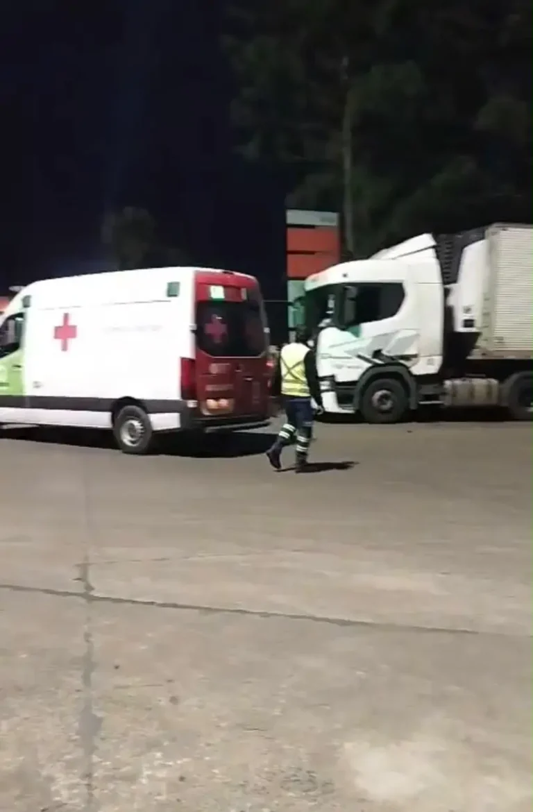 Camionero brasileño fue hallado muerto en la Aduana Santo Tomé-São Borja Camionero brasileño fue hallado muerto en la Aduana Santo Tomé-São Borja