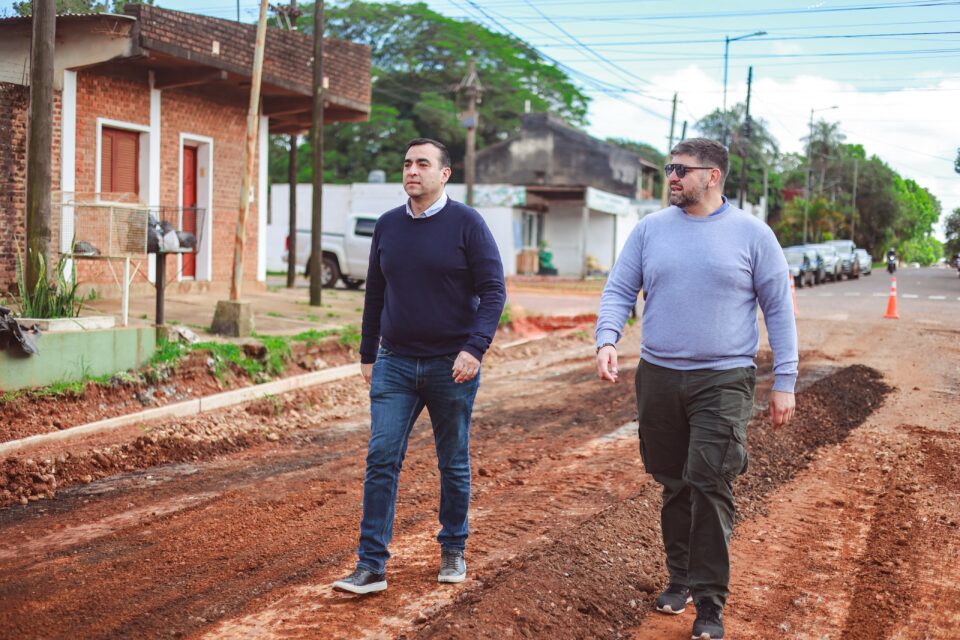 Santo Tomé: El Municipio arrancó una nueva obra de cordón cuneta en calle Uruguay