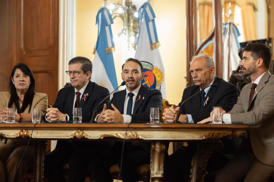 Valdés presentó Primeros Latidos, un programa de acompañamiento y seguimiento integral para embarazadas y recién nacidos de toda la provincia